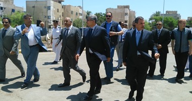 وزير الداخلية من الغردقة: يد الدولة هى العليا فى المعركة ضد الإرهاب.. ويؤكد: لن يستطيع أعداء الوطن الصمود أمام إصرار رجال الشرطة لاقتلاع جذوره.. ويشدد على القوات باتباع إجراءات الأمن الشخصى