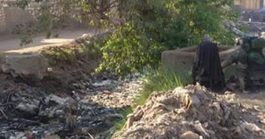 "صحافة المواطن": سيارات ومياه الصرف الصحى منشرة بالعياط