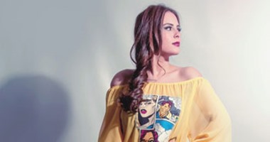 البسى من "الكوميكس"..تصميمات "رنا مدكور" الشياكة من وحى أفلام الكارتون