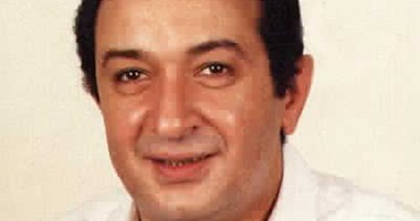 النجوم يرثون فارس السينما المصرية وعاشقها.. وحيد حامد:ركن من أركان الفن..نبيلة عبيد:حياته السينما..عزت العلايلى: لا يعرف المستحيل..على عبدالخالق:يعشق التصوير..وسمير سيف:أثر فى الصناعة زى أنور وجدى