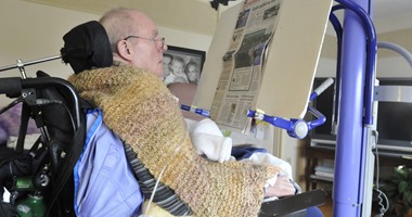 تقنية مبتكرة تساعد المصابين بالشلل والخرس على التواصل مع الآخرين بسهولة