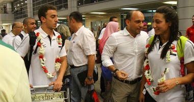 غياب مسئولو وزارة الرياضة عن استقبال أبطال السباحة