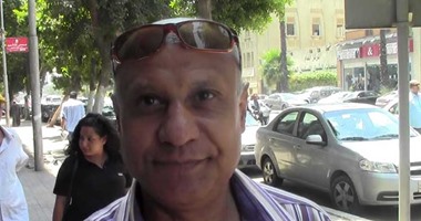 بالفيديو..مواطن للمسئولين:"ياريت المتخصصين يوضحوا بنود قانون الخدمة المدنية »