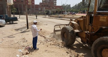 حملة مكثفة لرفع القمامة بحى ثانى الإسماعيلية