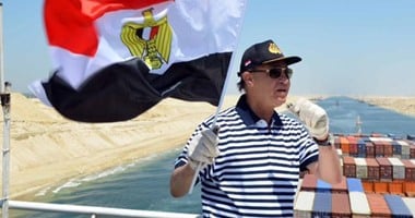 مهاب مميش: عبور 22 سفينة من القناة الجديدة بحمولة 1.3 مليون طن