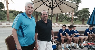 بالصور.. نائب رئيس المقاولون يزور اللاعبين فى معسكر أكتوبر