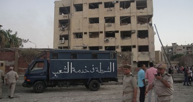 مفاجأت جديدة فى حادث تفجير مبنى الأمن الوطنى بشبرا.. التوصل لمالك السيارة المفخخة.. ومصدر يؤكد : كانت قادمة من الإسكندرية وقائدها استقل دراجة نارية بعد تفجيرها.. والنيابة: تدمير محتويات المبنى بالكامل
