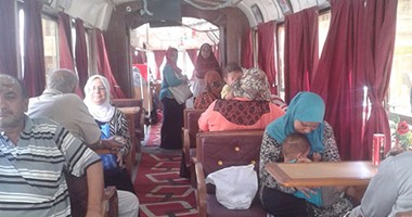 بالصور.. عرض فيديوهات رقص "صافيناز" فى ترام كافيه بالإسكندرية