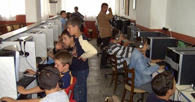 تعرف على رأى دار الإفتاء فى الكسب من مقاهى الإنترنت