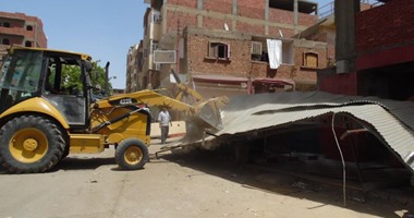 رفع 70 حالة إشغال طريق و8 قضايا تموينية فى حملة مكبرة بأسوان
