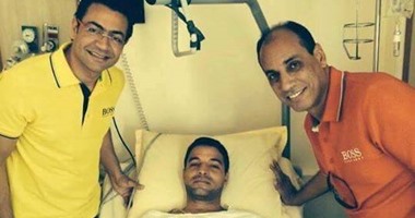 العامرى وعبد الصادق يزوران موظف السفارة بعد إجرائه جراحه بالقلب