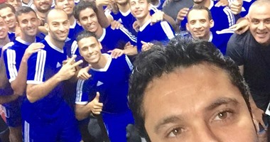 الصقر يستعد للأهلى بـ"سيلفى" مع لاعبى بتروجت