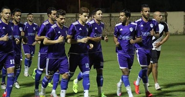 جماهير النجم الساحلى تقذف جهاز الزمالك بـ"زجاجات المياه"