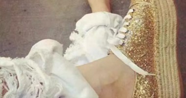 اتشيكى من غير وجع الضهر.. اختارى من 5 موديلات للكوتشى السواريه