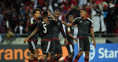 الزمالك يعيد "موبايل" لاعب أورلاندو من الطائرة
