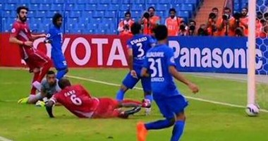 رغم الرباعية.. الهلال السعودى يحتج على "حكم" مباراة لخويا