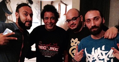 فريق "Revolution Records" يجتمع مع منير فى مشروع غنائى جديد