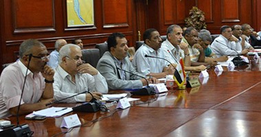 المجلس التنفيذى للأقصر يواصل اجتماعاته لمناقشة القضايا الهامة