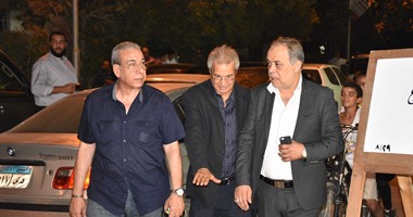 نجوم الفن فى عزاء المخرج هانى مطاوع