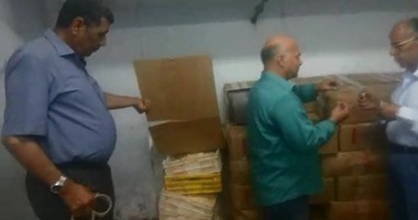 بالصور.. ضبط طن ونصف هامبورجر وفراخ بانية فاسدة بالعاشر من رمضان