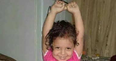 تفاصيل ليلة اغتيال "البراءة" بالفيوم.. إرهابيون يطلقون الرصاص على سيارة ضابط بسنورس فيقتلون طفلته وصديقه.. "جاسى" كانت تجلس على حجر والدها أثناء ذهابهم لحضور "عقيقة" ابن صديق