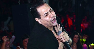 "شعبى إف إم" تكرم حكيم فى حفل غنائى بعد فوزه بأوسكار أفضل مطرب شعبى