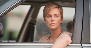 الجميلات ميريل ستريب وتشارليز ثيرون وسلمى حايك يسيطرن على السينما فى "أغسطس"