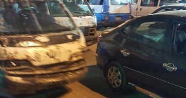 "توك توك" و"سيرفيس" بدون أرقام بشارع الفيوم بدار السلام بعد افتتاح محلب له