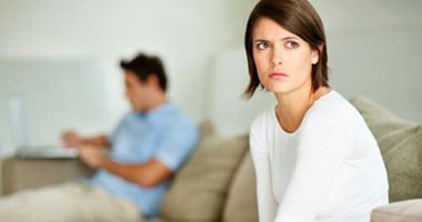 عشان تتخلصى من الملل.. 10 طرق ممكن تفاجئى بيها جوزك