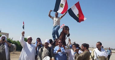 بالفيديو.. المصريون بإسبانيا يحتفلون بافتتاح قناة السويس الجديدة