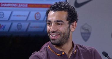 "لاجازيتا": محمد صلاح يقود "مثلث الرعب" أمام إشبيلية