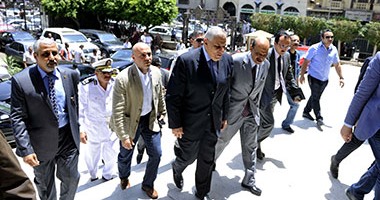 محلب يزور النيابة الإدارية عقب حضوره اجتماع "الأعلى للقضاء"