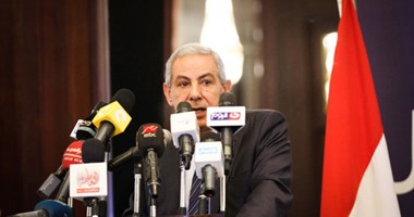 بالصور.. خلال إطلاق حملة "بكل فخر صنع فى مصر".. وزير الصناعة ينتقد الاعتماد غير المبرر على الاستيراد رغم توفر بدائل وطنية بجودة أعلى..طارق قابيل: 65 مليار دولار واردات فى 2015 والصادرات 18.5 مليار فقط