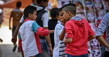 ضبط شخص أشعل سيجارة بانجو لابن شقيقه ووثق الواقعة بالفيديو