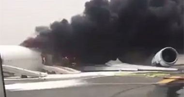 حكومة دبى: رحلة طيران الإمارات قادمة من الهند وعلى متنها 275 شخصا