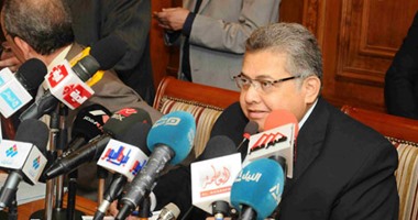 وزير التعليم العالى يعلن الحد الأدنى للقبول بكليات القمة.. الطب 98.4 % والأسنان 98.3% والصيدلة 97.2% والهندسة 92.9%.. ويؤكد:أماكن شاغرة بالطب البيطرى والعلوم والفنون الجميلة والحاسبات والإعلام والآثار