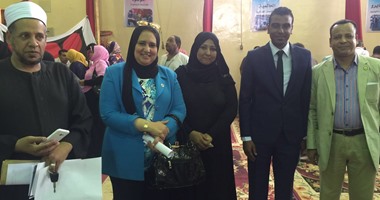 النائبة سحر صدقى تشارك بملتقى التوظيف الأول فى قنا بحضور المحافظ