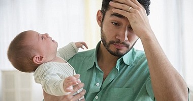 دراسة: توتر الآباء يؤثر على المهارات اللغوية والسلوكية لأطفالهم