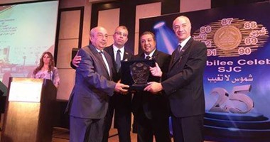 هندسة عين شمس تكرم نقيب المهندسين وزكى بدر وهانى عازر