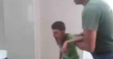 بالفيديو.. مواطنون ينتقدون مستشفى السويس بسبب الإهمال فى علاج طفل