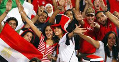 صور.. مباراة مصر والبرتغال عنوان "كافيهات" دمنهور