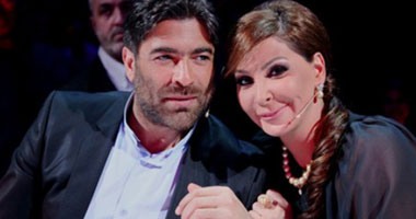 لأول مرة.. وائل كفورى يغازل إليسا على الهواء