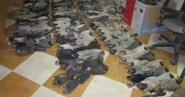 بالصور.. النيابة تقرر حجز سائق وعامل ضبط بحوزتهما 142 صقرا بمرسى علم