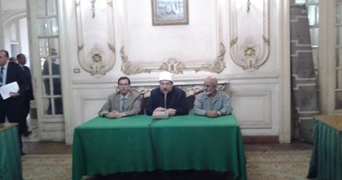 وزير الأوقاف يبدأ اجتماع لجنتى الإعلام والمستجدات الفقهية