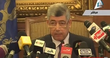 وزير الداخلية: "أنا مبعتقلش حد" وألقينا القبض على مخترقى "التظاهر"