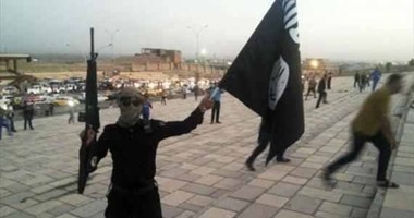 نشطاء يتداولون صورة لرفع علم "داعش" فى الجزائر