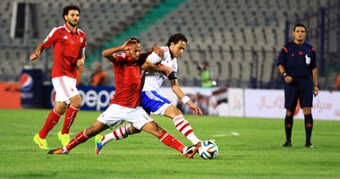 التعادل السلبى مستمر بين الأهلى والزمالك بعد 60 دقيقة