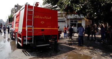 الحماية المدنية تدفع بـ14 سيارة إطفاء للسيطرة على حريق بالبحر الأعظم