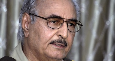 حفتر: السيطرة على الموانئ النفطية ليست موجهة ضد المجلس الرئاسى وحكومته