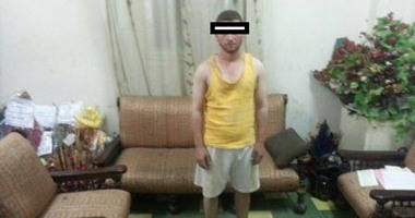 ضبط شخصين وبحوزتهما بندقيتين آليتين و35 طلقة